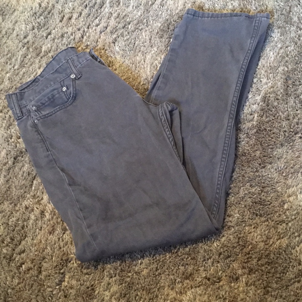 Gray Levi's